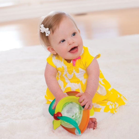 Infantino Twinkle Light & Sound Ball - 6m+