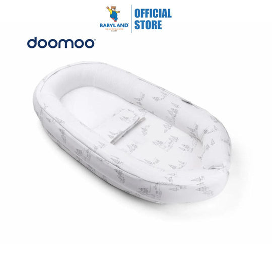 Doomoo Cocoon Baby Bed - Bear Family