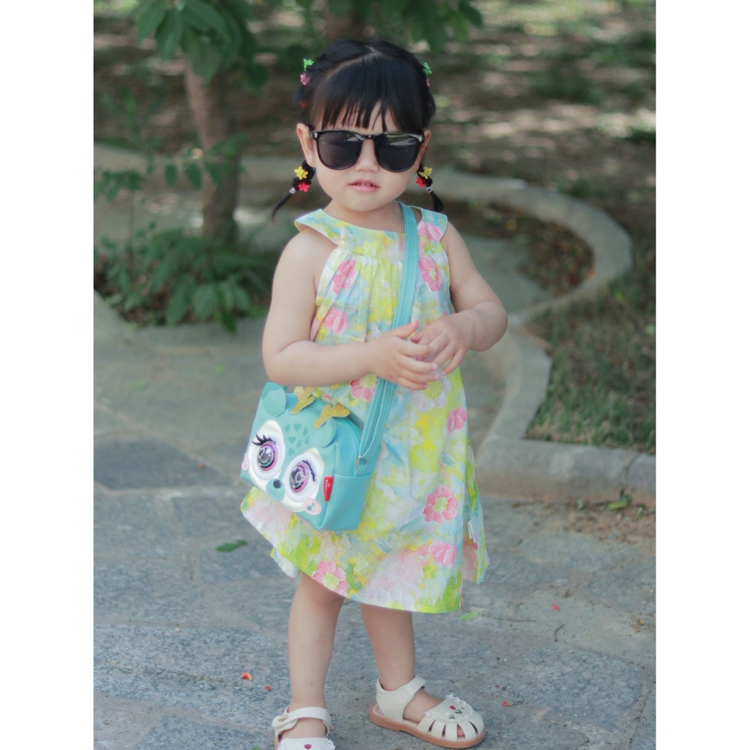 Supercute Winking Elf Pet Shoulder Bag (3Y+)