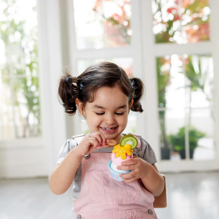 Hape 3217 Creamy Dreamy Ice Cream Corner (2-8yrs)