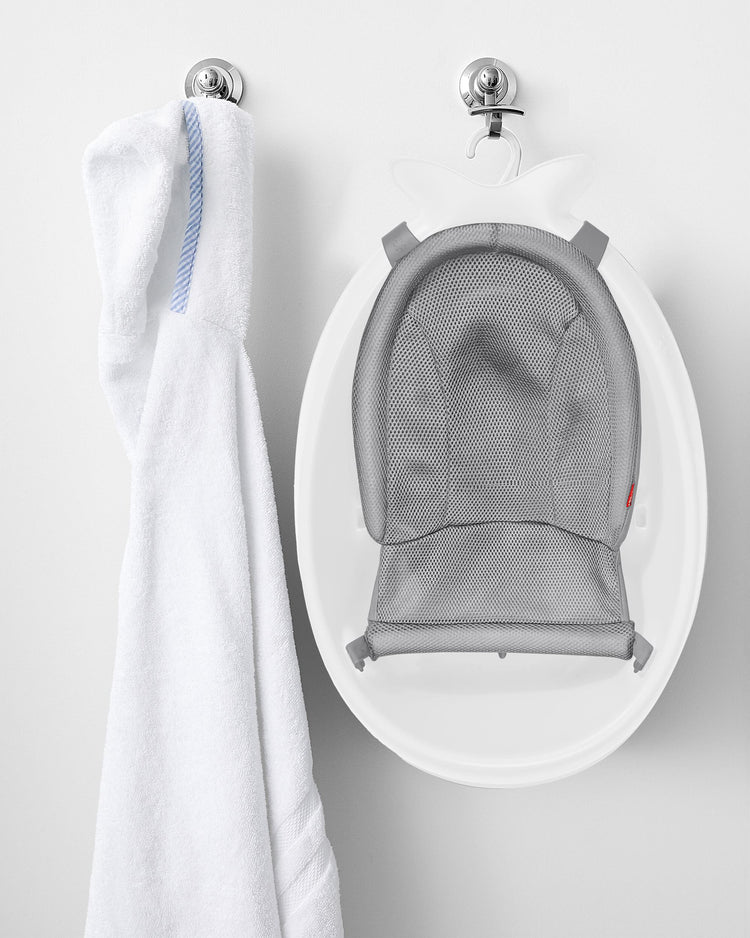 Skip Hop Moby Smart Sling 3-Stage Bathtub - White