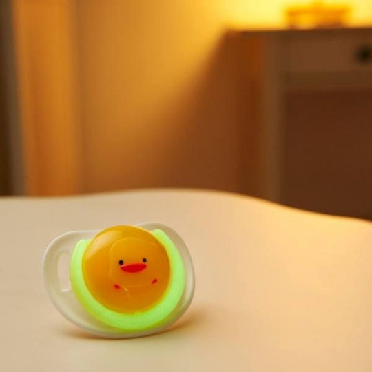 Piyo Piyo Glowing Pacifier (0m+)