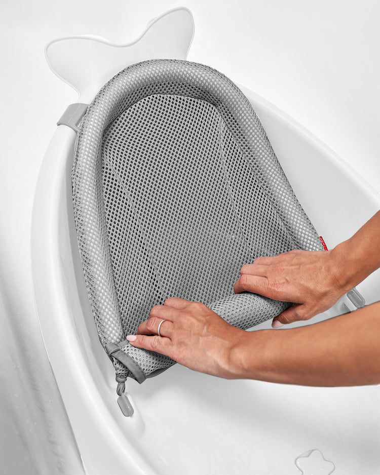 Skip Hop Moby Smart Sling 3-Stage Bathtub - White