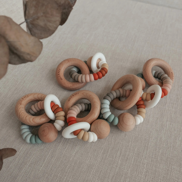 Mils and Key Cove Rattle - Multiple Color (3m+)