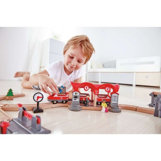 Hape Busy City Rail Set (3Y+)