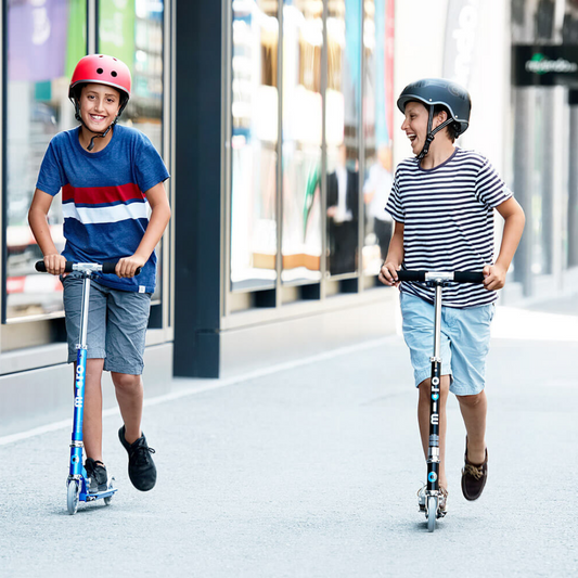 Micro Sprite LED Black (5Y+) 2-wheel foldable scooter