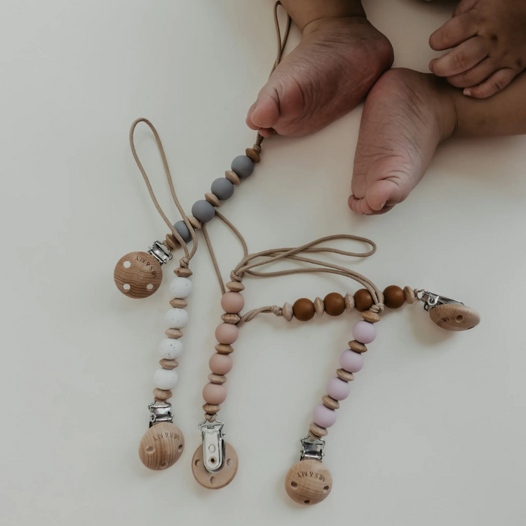 Mils and Key Peanut Pacifier Clips (0m+)