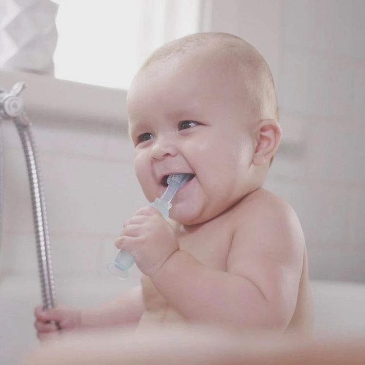 Haakaa 360° Silicone Toothbrush (6 months+)