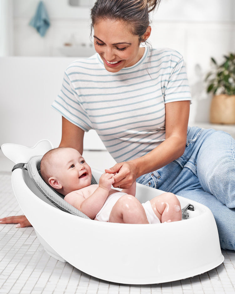 Skip Hop Moby Smart Sling 3-Stage Bathtub - White
