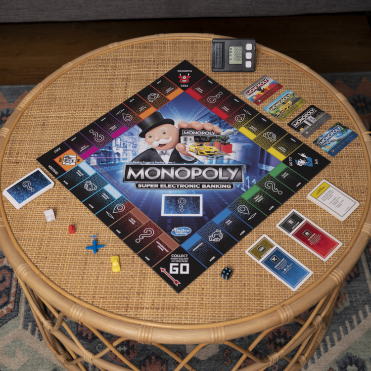 Monopoly Super Electronic Banking Family Board Game with Electronic Banking Unit (8Y+)