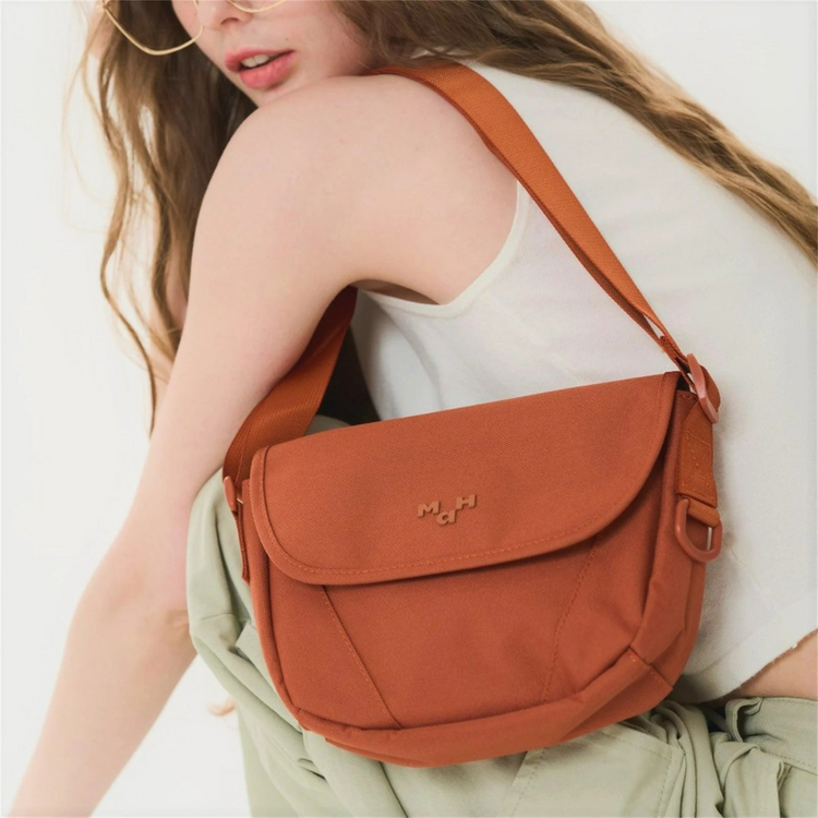MAH Young Cross Shuttle Waterproof Sling Bag Unisex Crossbody