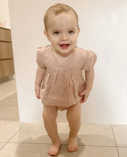 Translation missing: ms.sections.featured_product.gallery_thumbnail_alt