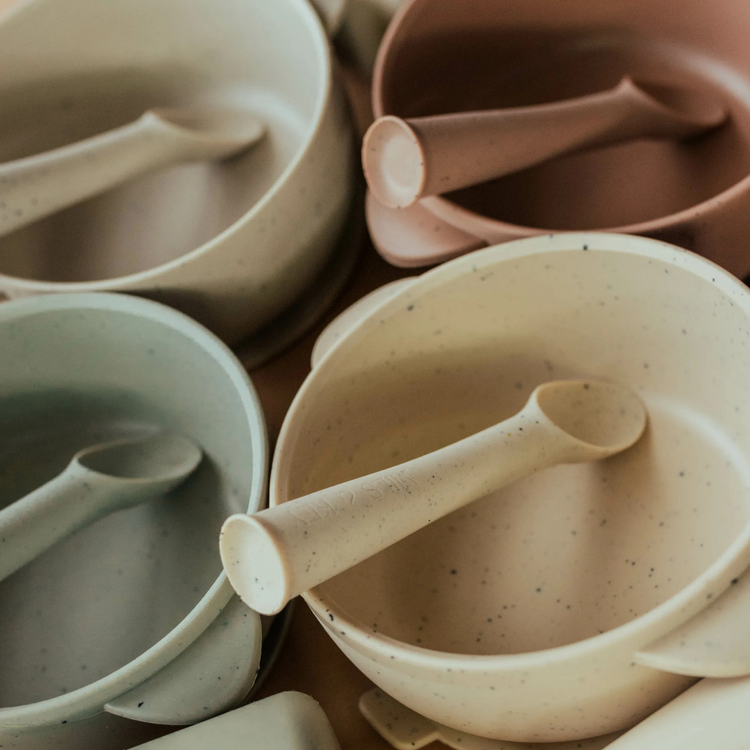 Mils and Key Speckled Bowl + Lid (6m+)