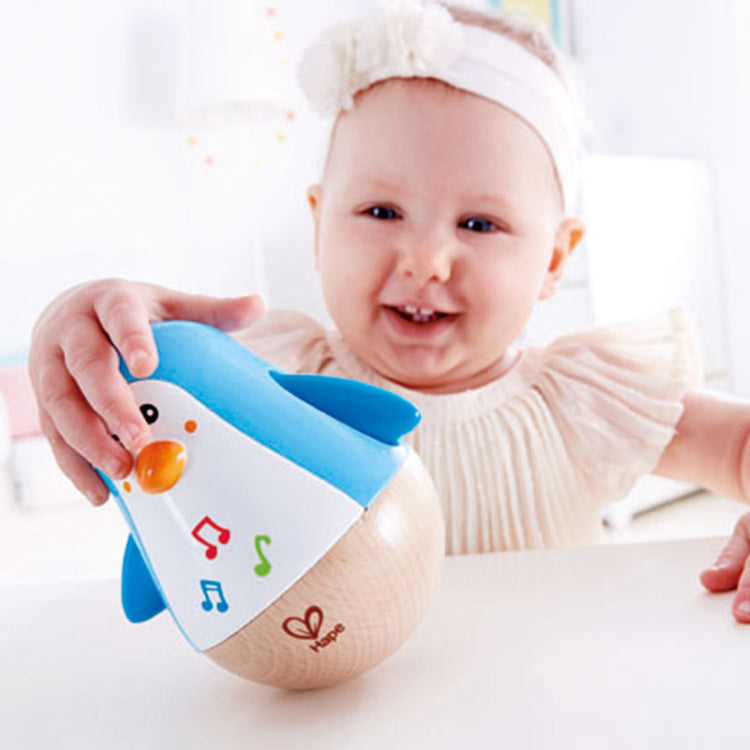 Hape Penguin Musical Wobbler 6m+