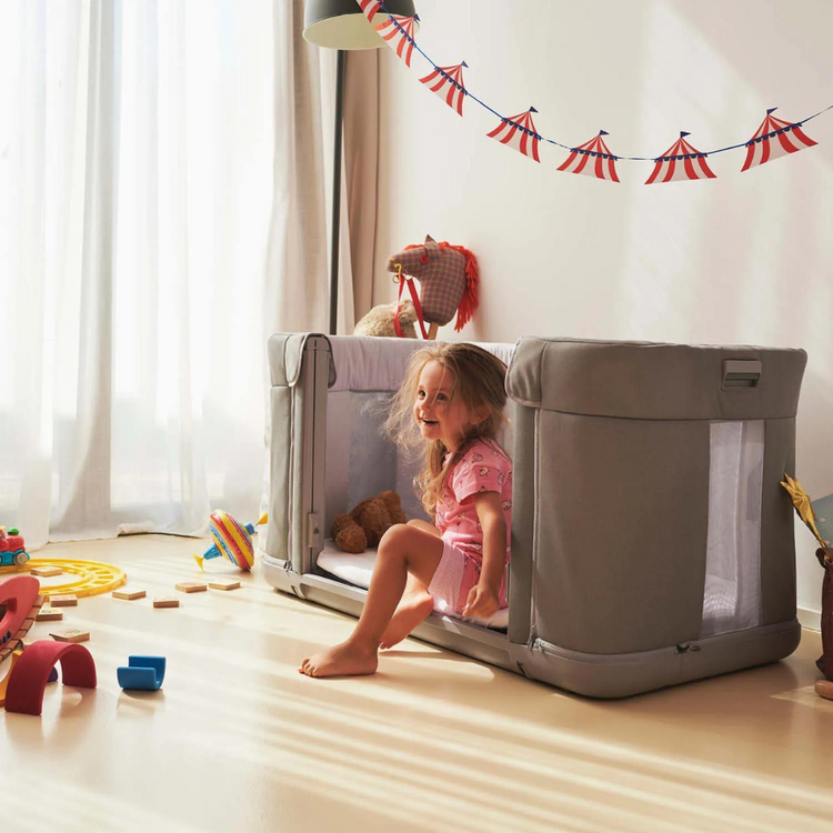 Chicco Next2Me Forever Crib (Included Mattress) Newborn Baby to 22kg