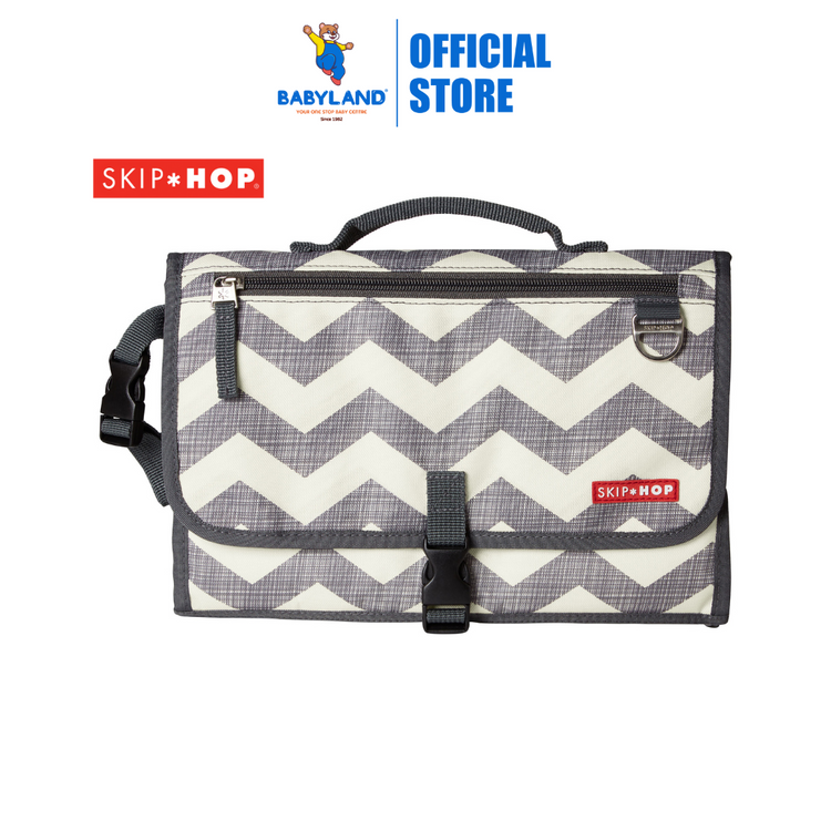 Skip Hop Pronto Signature Changing Station - Chevron