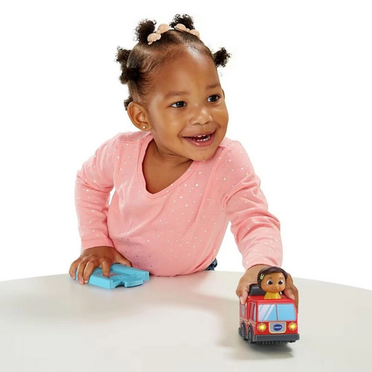 Vtech 561303 Cocomelon Toot-Toot Driver Nina's Fire Truck & Track (1.5Y+)