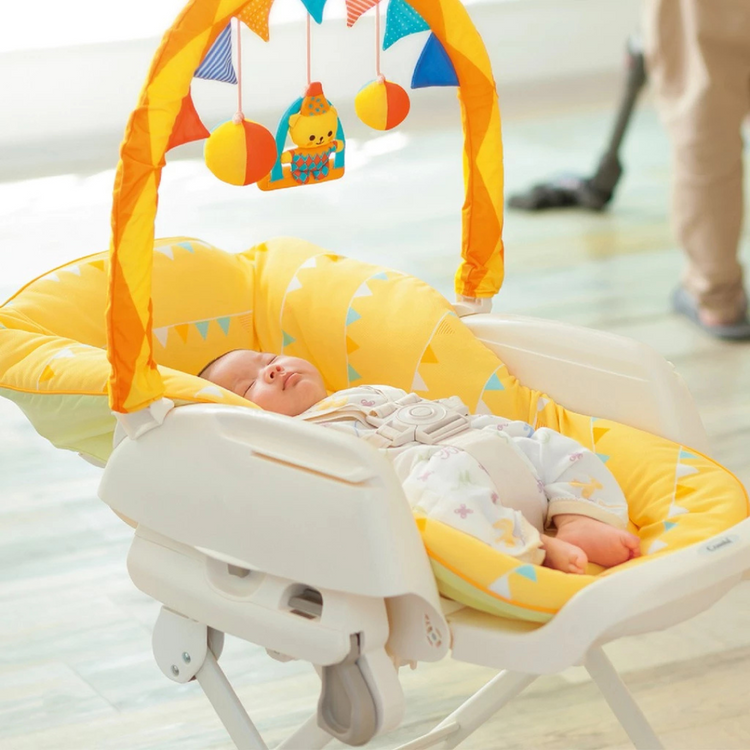 [Display Unit] Combi Joy Manual Swing Bed Parenting Station 0m+