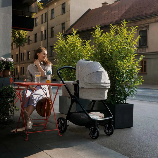 [PRE-ORDER] Nuna LYTL Carry Cot For 𝗡𝗲𝘄𝗯𝗼𝗿𝗻𝘀, 𝗨𝗣𝗙 𝟱𝟬+ Canopy