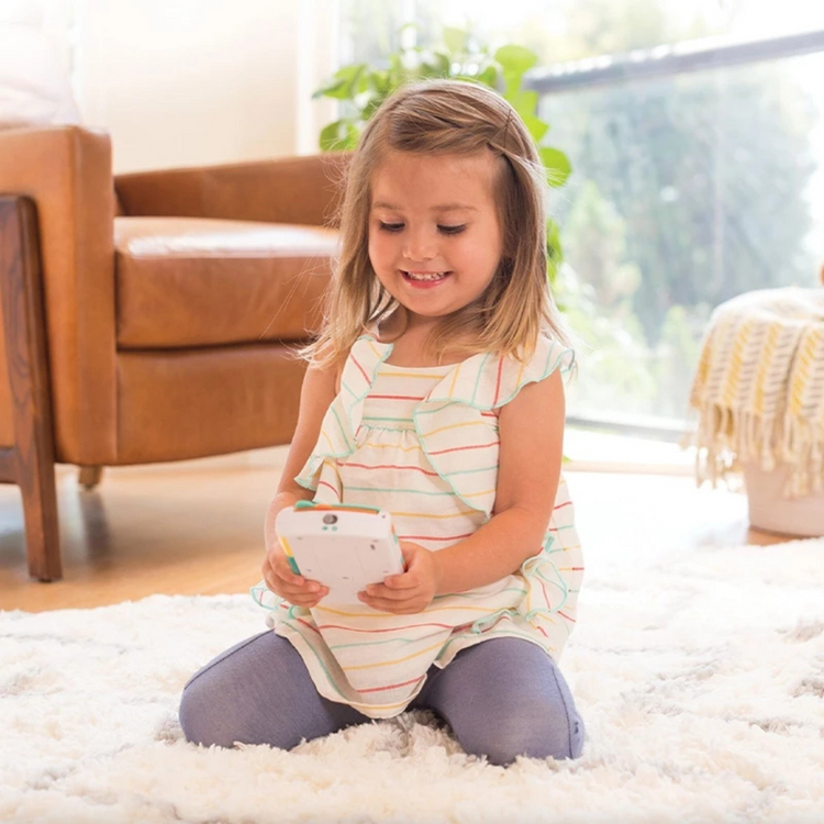 Infantino 312001 Phone & Book Learning Toy Suitable for Age 6+ Months