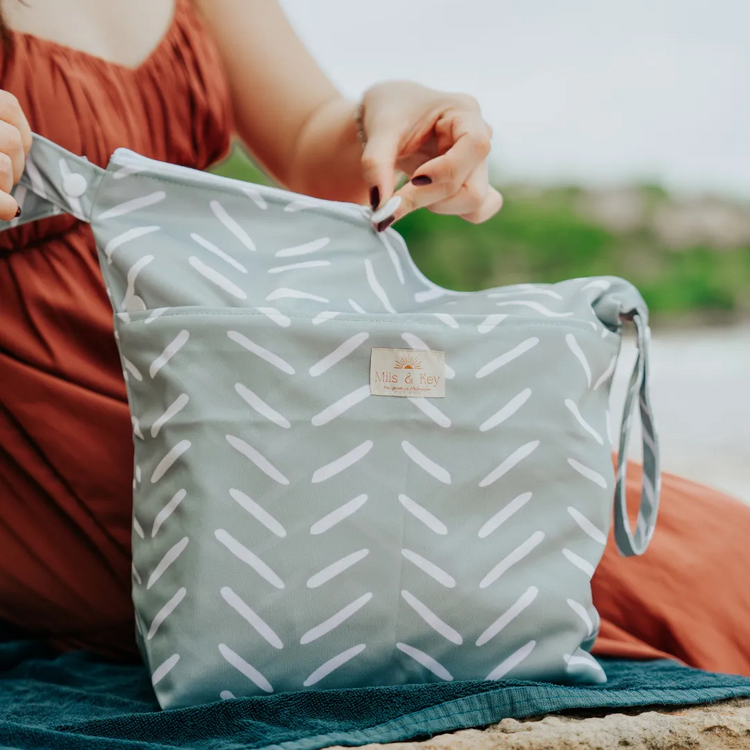 Mils and Key Everywhere Bags - Forest Sage Arrow