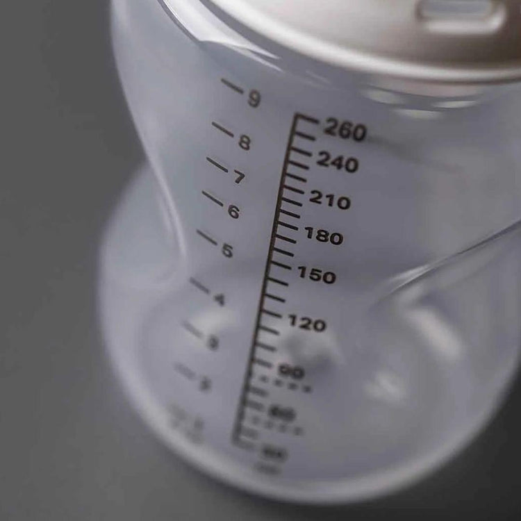 Tommee Tippee Natural Start PP Decorated Bottle 260ml - Snail – BPA-free, Soft Silicone Teat, Anti-Colic Valve