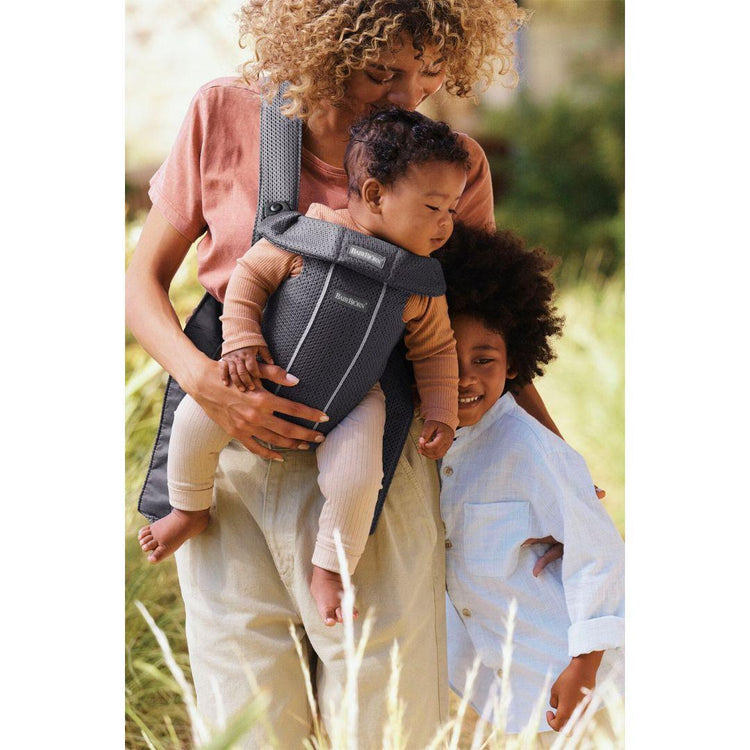 BabyBjorn Baby Carrier Mini Mesh 3D - 0–6 months, up to 15 lbs