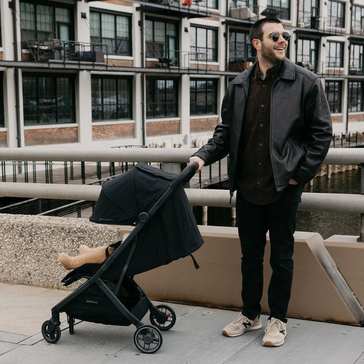 [Pre-Order] Uppababy Minu V3 Stroller - Birth to Weight : Max 50 lbs | Cabin Size Stroller