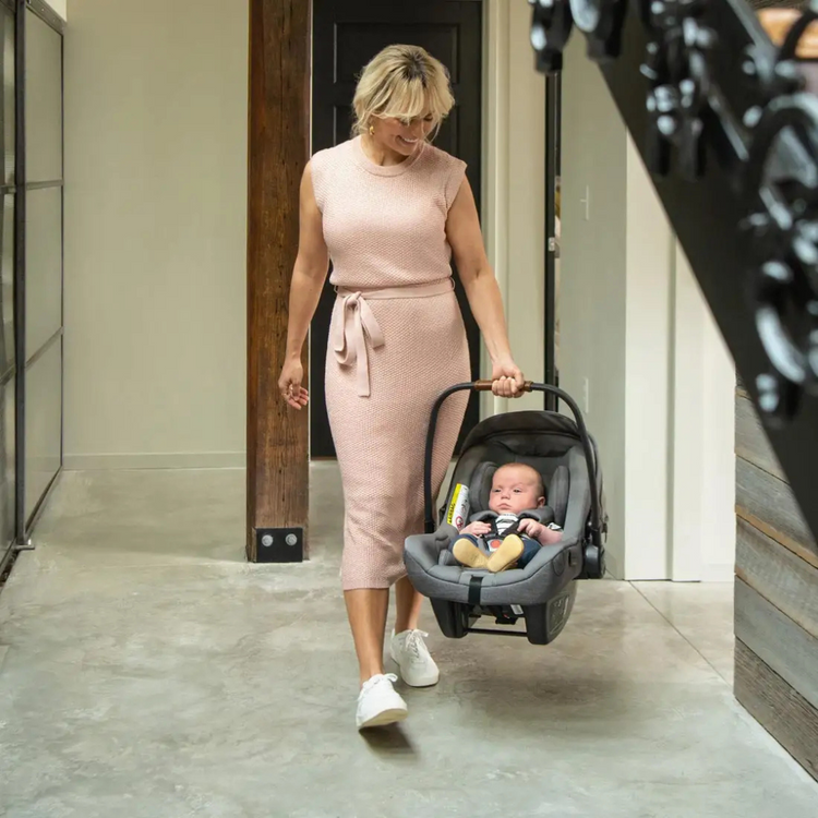 [PRE-ORDER] Nuna PIPA Next Infant Car Seat, 𝗟𝗶𝗴𝗵𝘁𝘄𝗲𝗶𝗴𝗵𝘁, I-Size Approved