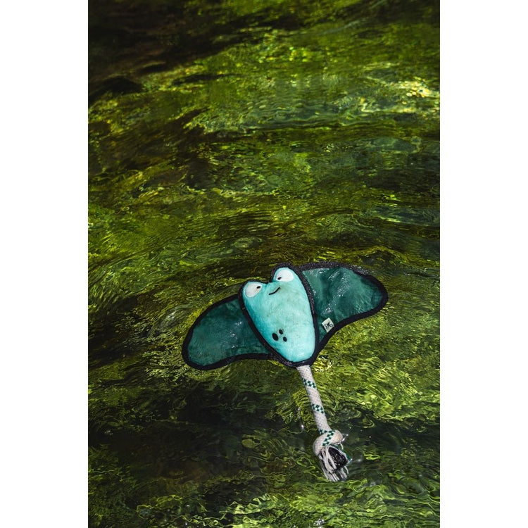 V-Pet Rough & Tough Toys - Wave Warriors - Manta M