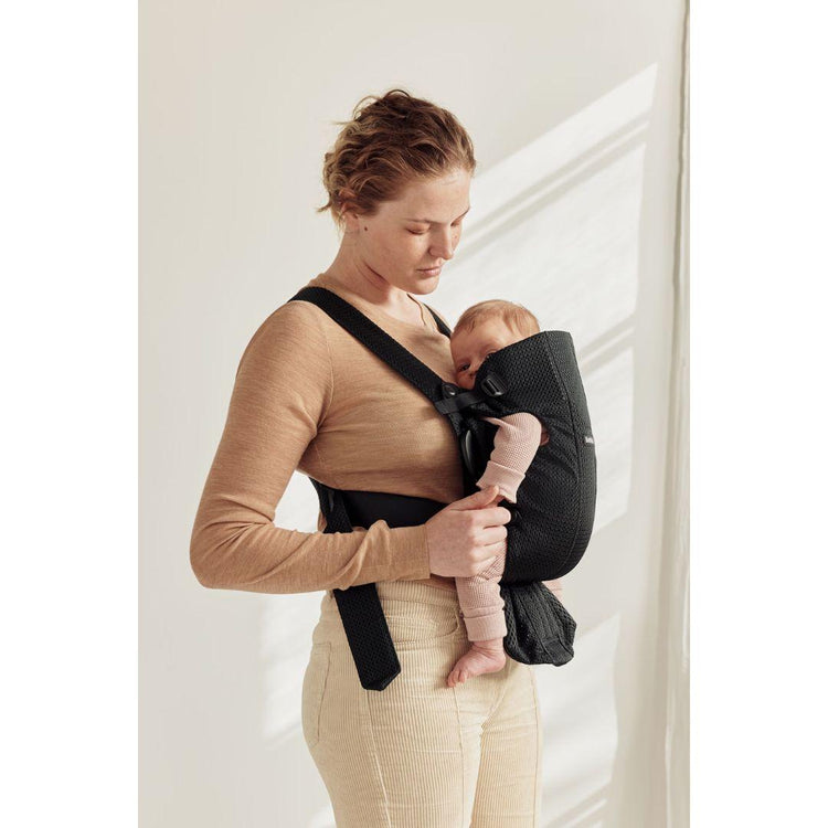 BabyBjorn Baby Carrier Mini Mesh 3D - 0–6 months, up to 15 lbs