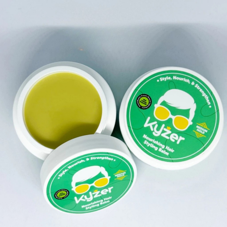 Kyzer Naurishing Hair Styling Balm 50g (Green) For Kids, 6+ months with Moringa, Vitamin E, Sweet Orange (gel wax pomade)