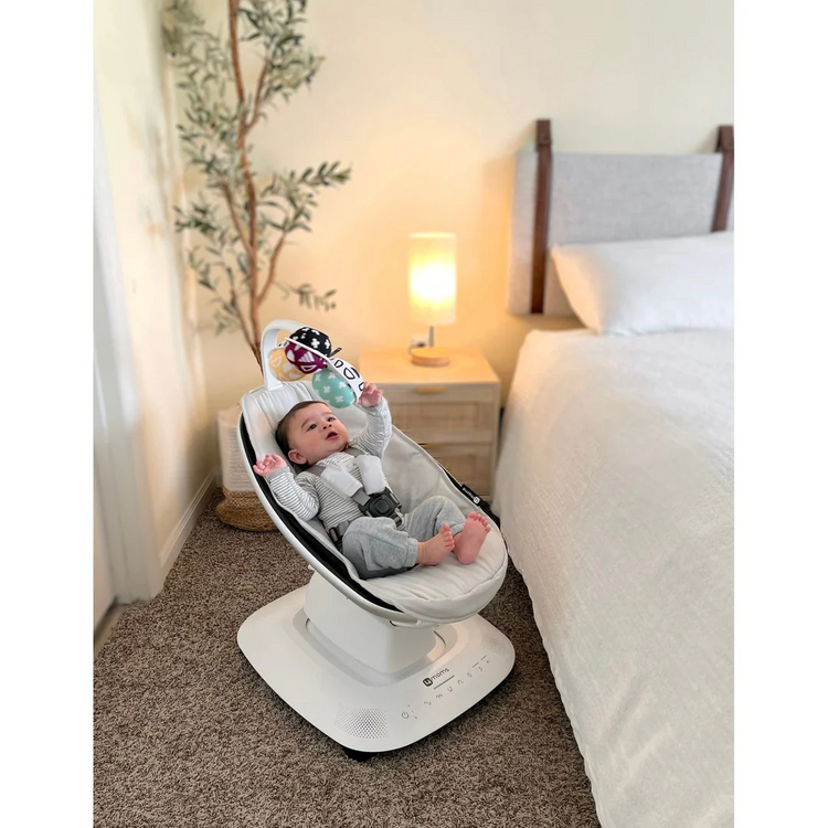 4Moms Mamaroo 5.0 Multi-Motion Baby Swing