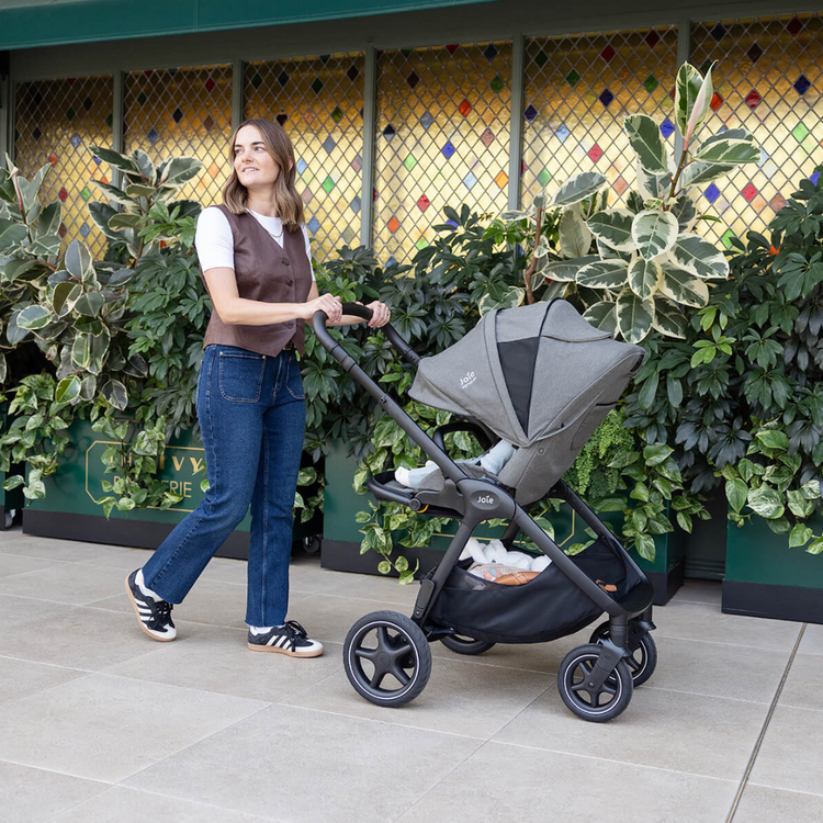 Joie Signature Finiti Multi-Mode Stroller - Ebony (Birth to 22 kg, approx. 4 years)
