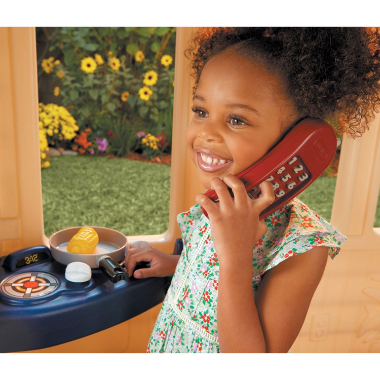 Little Tikes Picnic On The Patio Playhouse