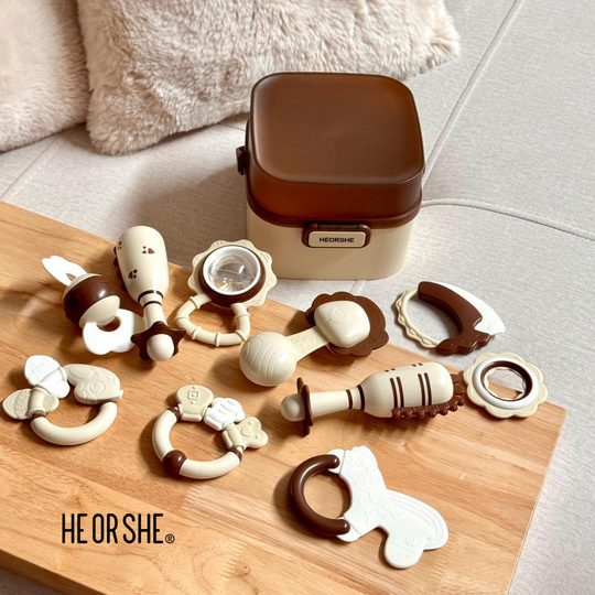He Or She Tiny Rattle Set