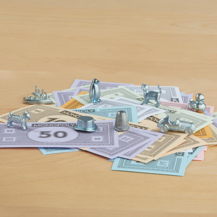 Monopoly Classic Board Game for Ages 8+, For 2-6 Players, Includes 8 Tokens (Tokens May Vary)
