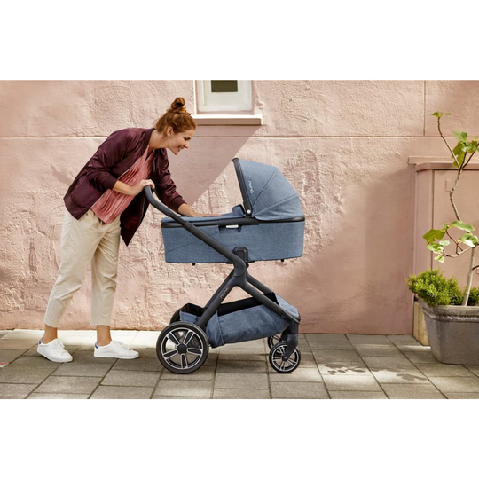 [PRE-ORDER] Nuna DEMI Grow Carry Cot