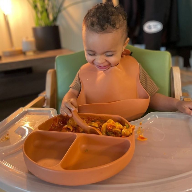 Abiie Octopod Silicone Suction Triangle Plate No Lid