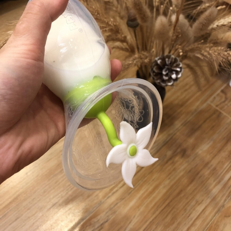 HaaKaa Silicone Breast Pump Flower Stopper