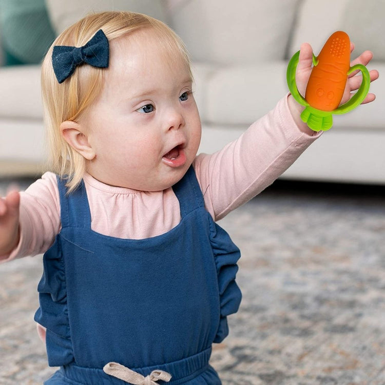 Infantino Textured Carrot Teether