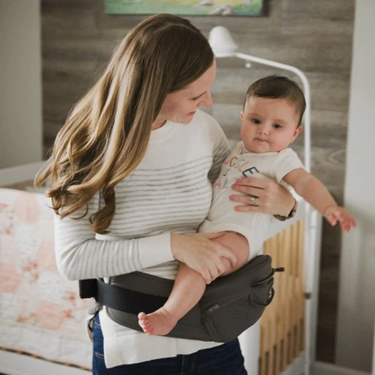 Abiie huggs baby carrier top hip seat